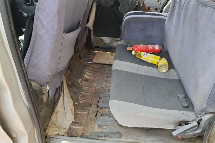 Used Wuling Zhiguang 2010 1.0L New Version Practical Short-Body L2Y