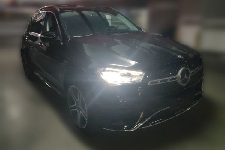 Used Mercedes-Benz GLE New Energy 2024 GLE 400 e 4MATIC Front Right 45 Deg