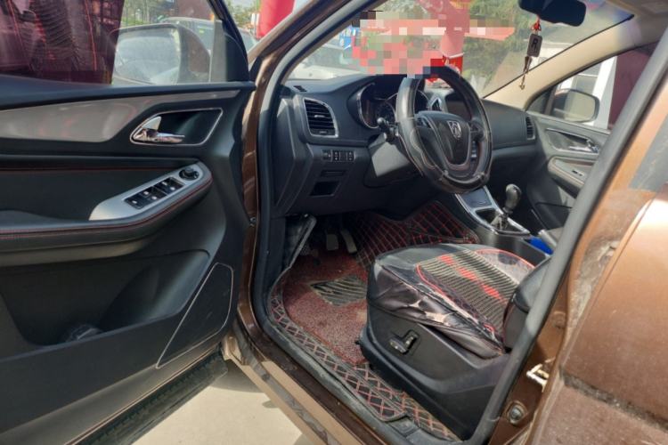 Used Baojun 560 2016 1.5T Manual Luxury Model
