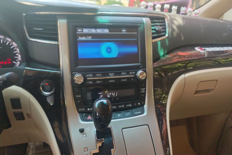 Used Toyota Alphard 2012 3.5L Luxury Edition
