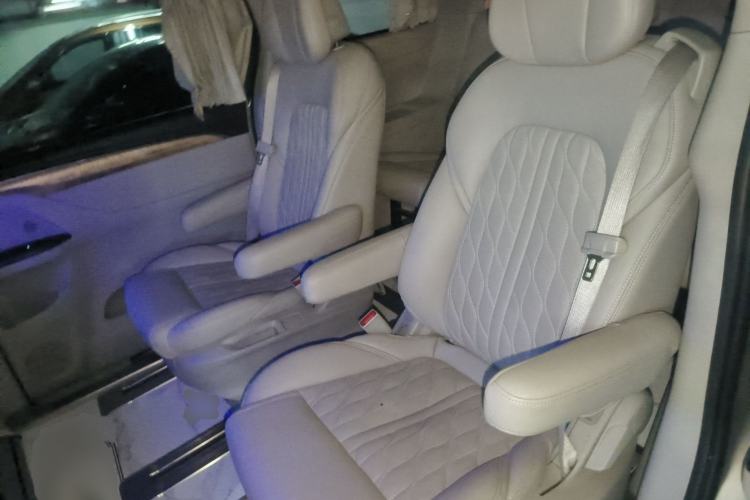 Used Buick GL8 2018 ES 28T Comfort Model China VI Standard