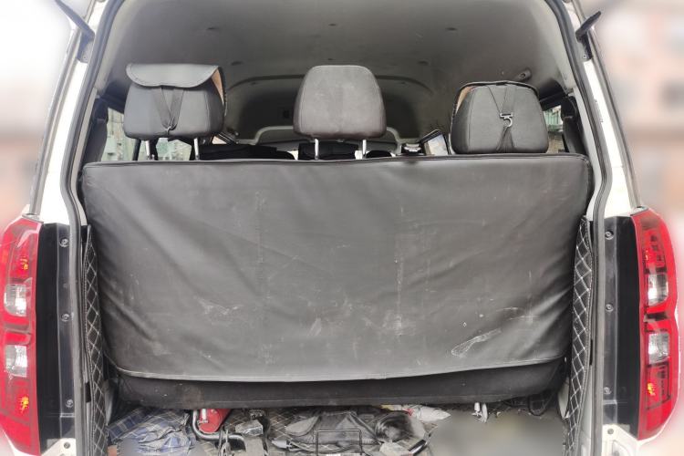 Used Jinbei Gold Hiace 2024 1.5L Passenger Vehicle Engineering Lion 9 Seats