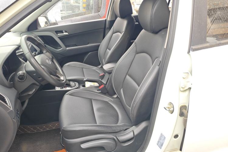 Used Hyundai ix25 2015 1.6L Automatic Two-Wheel Drive Smart GLS Trim Left Front Seat