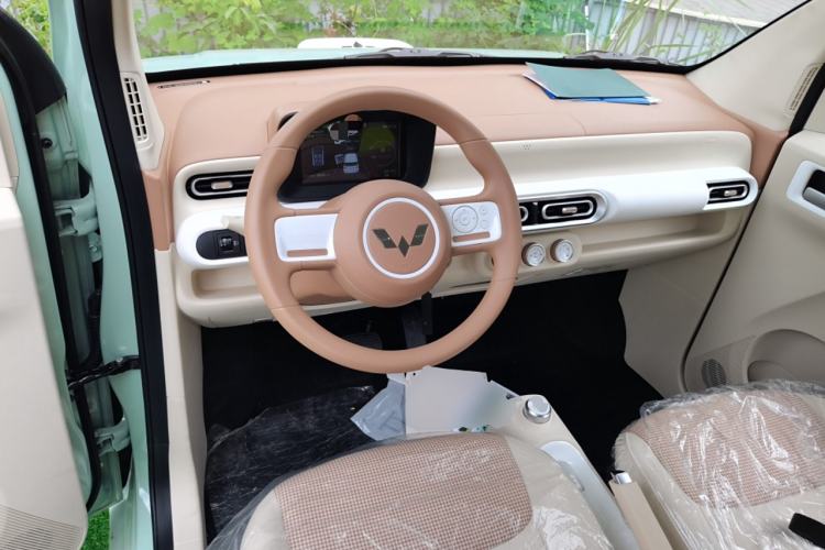 Used Wuling Hongguang MINIEV 2024 3rd Generation 215km Youth Edition