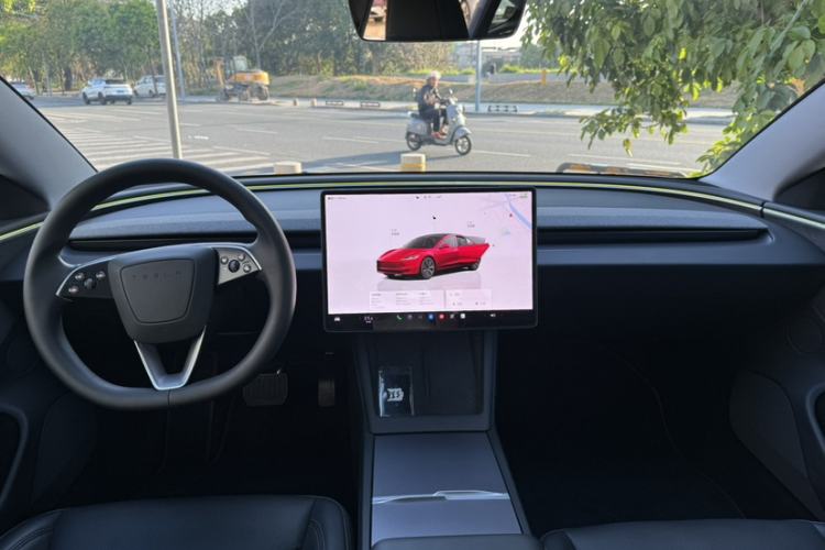 Used Tesla Model 3 2023 Long-Range All-Wheel-Drive Version
