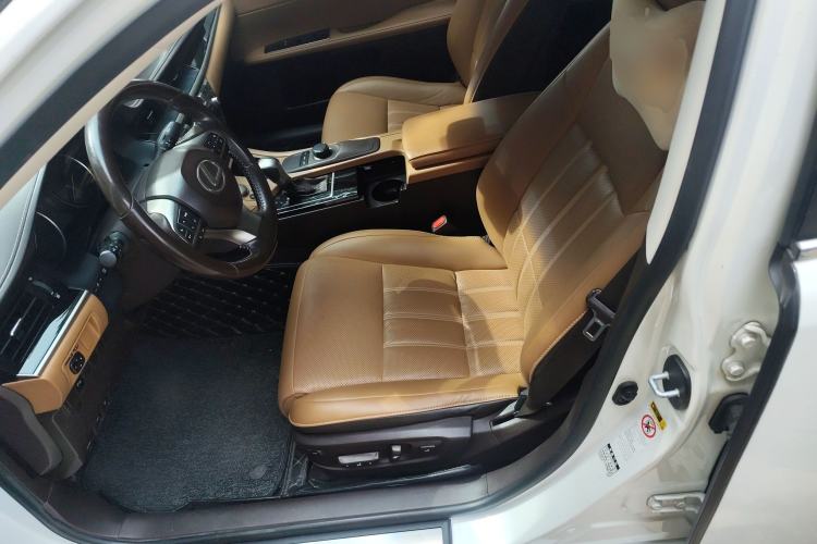 Used Lexus ES 2016 200 Midnight Special Limited Edition
