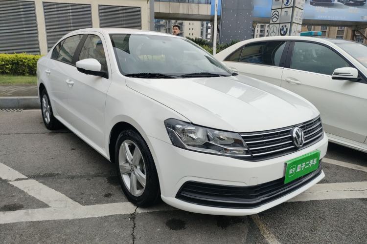 Used Volkswagen Lavida 2018 Classic 1.5L Automatic Fashion Edition China VI Standard Front Right 45 Deg