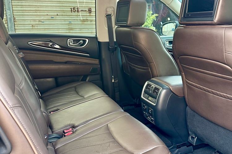 Used Infiniti QX60 2014 3.5L Four-Wheel Drive All-Terrain Version
