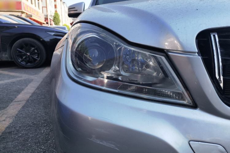 Used Mercedes-Benz C-Class 2011 C 200 CGI Elegant Model Right Front Headlight