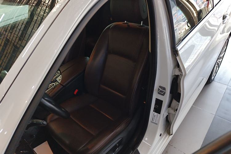 Used BMW 5 Series 2014 525Li Luxury Design Package