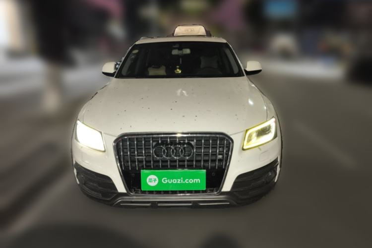 Used Audi Q5 2017 Plus 40 TFSI Comfort Model
