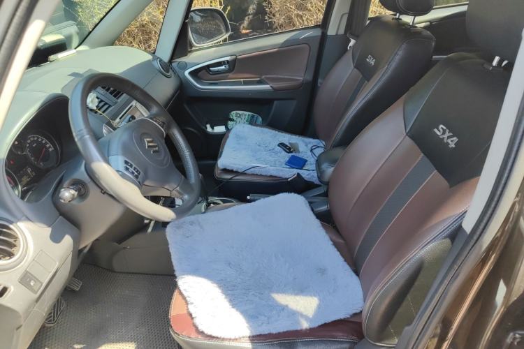 Used Suzuki SX4 2012 1.6L Automatic Ruiqi Model
