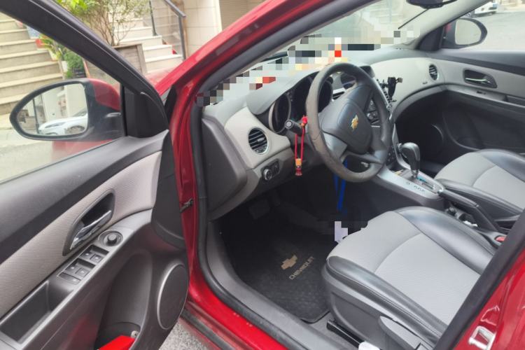 Used Chevrolet Cruze 2013 1.8L SE AT
