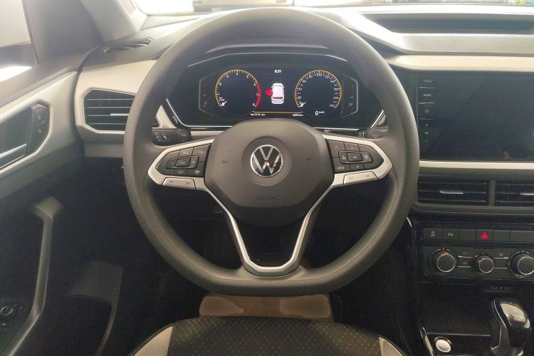 Used Volkswagen Tacqua 2021 200TSI DSG JoyConnect Edition