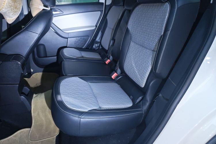 Used Skoda Yeti 2016 1.4TSI DSG Advanced Edition Left Rear Seat