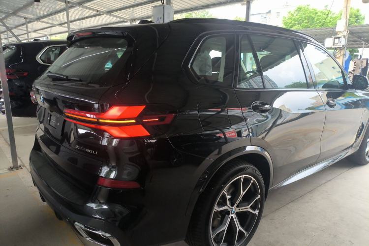 Used BMW X5 2023 xDrive 30Li Luxury M Sport Night Edition Package