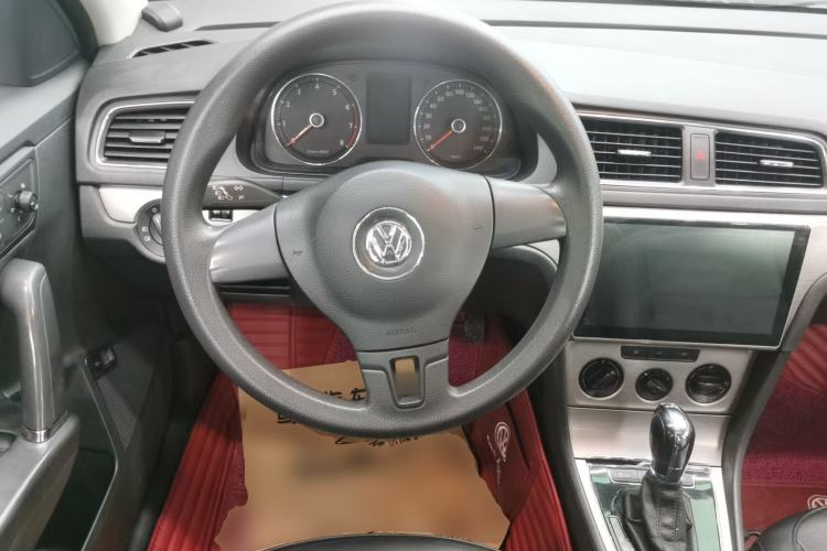 Used Volkswagen Lavida 2013 1.4TSI DSG Comfort Edition Steering Wheel