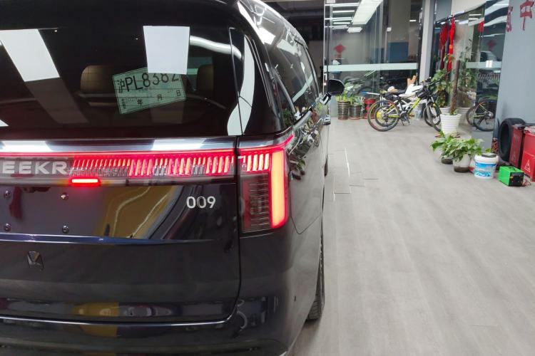 Used Zeekr 009 2022 WE Edition