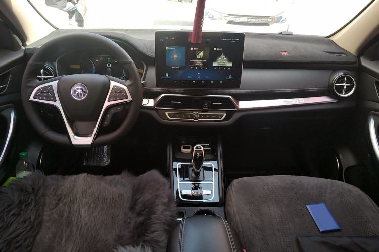 Used BYD Song New Energy 2019 Song DM 1.5TID Smart Connect Sharp Edition Center Console