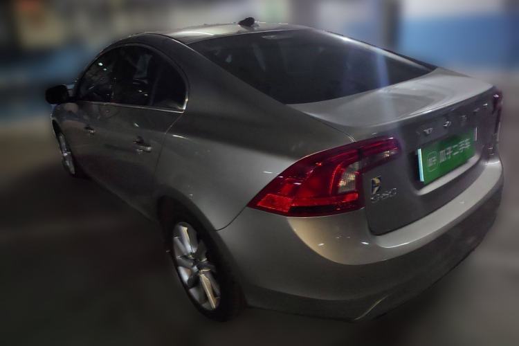 Used Volvo S60 2014 T5 Zhiyi Edition
