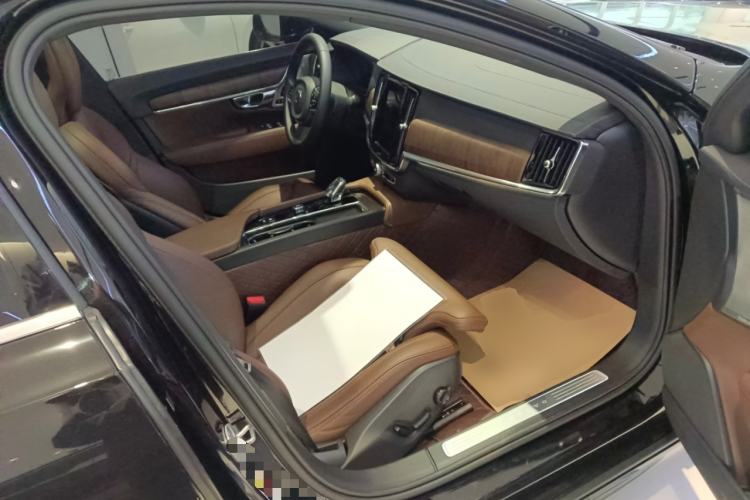 Used Volvo S90 2024 B5 Luxury Smart Edition Right Front Seat