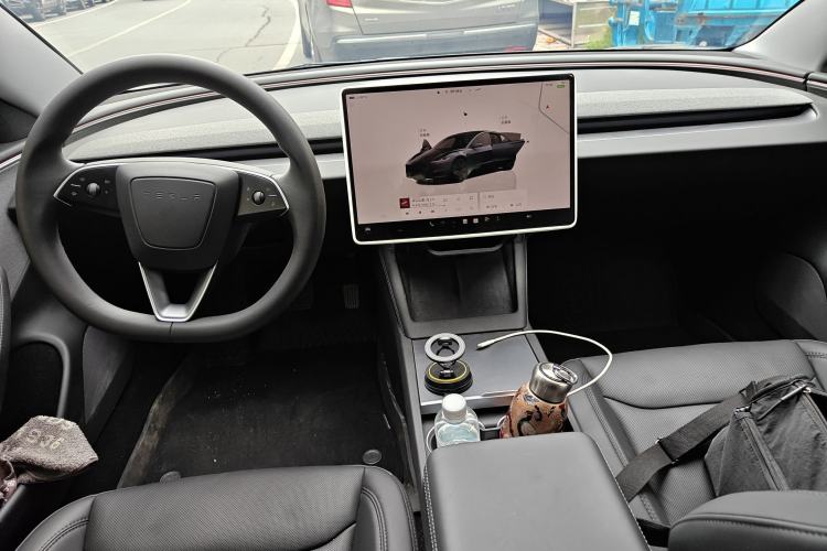 Used Tesla Model 3 2025 Rear-Wheel-Drive Version
