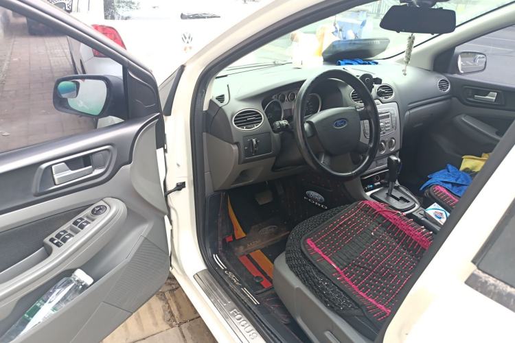 Used Ford Focus 2013 Hatchback Classic 1.8L Automatic Base Model