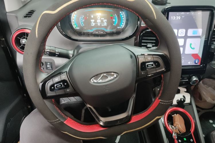 Used Chery QQ Little Ant 2022 Revised Version Sweet Pink Edition Half-Sugar Version Lithium Iron Phosphate 30.7 kWh 30 kW 301 km
