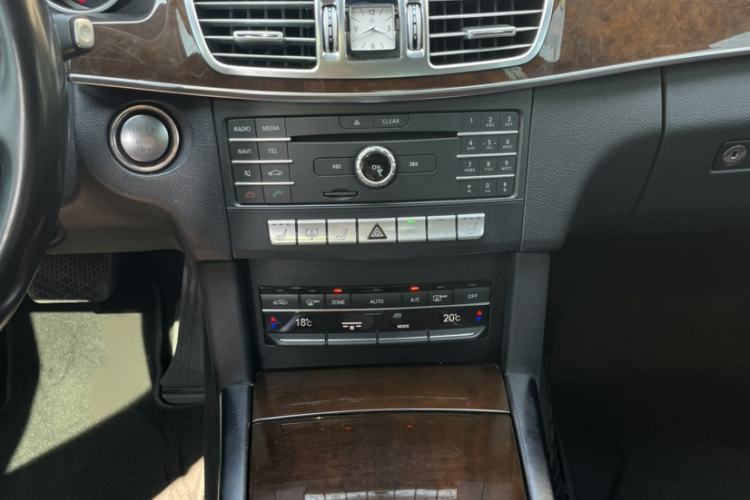 Used Mercedes-Benz E-Class 2015 E 260 L Luxury Model
