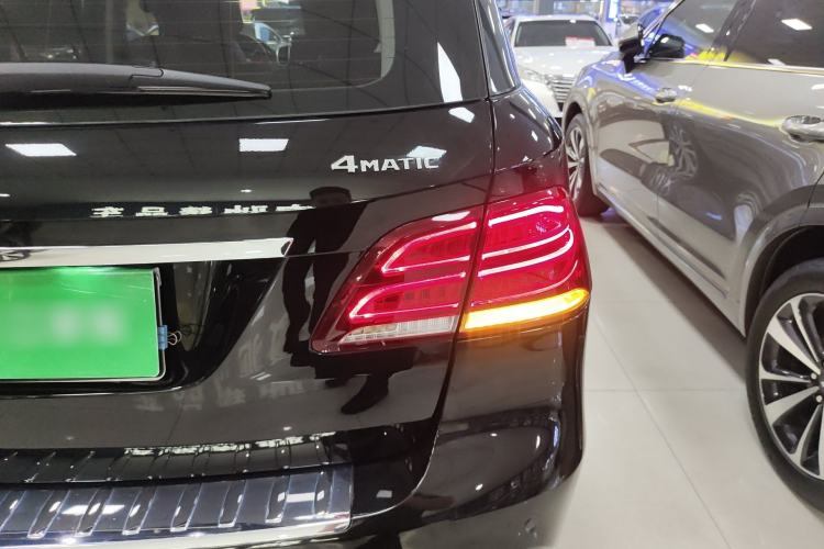 Used Mercedes-Benz GLE 2018 GLE 320 4MATIC Dynamic Edition Collector's Edition Exterior 3