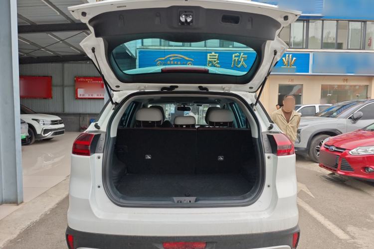 Used Geely Auto Emgrand X7 Sport 2022 1.8TD DCT Zhiya Trim Trunk