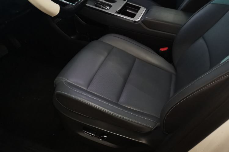 Used AION Y 2023 Plus 510 Smart Edition Left Front Seat