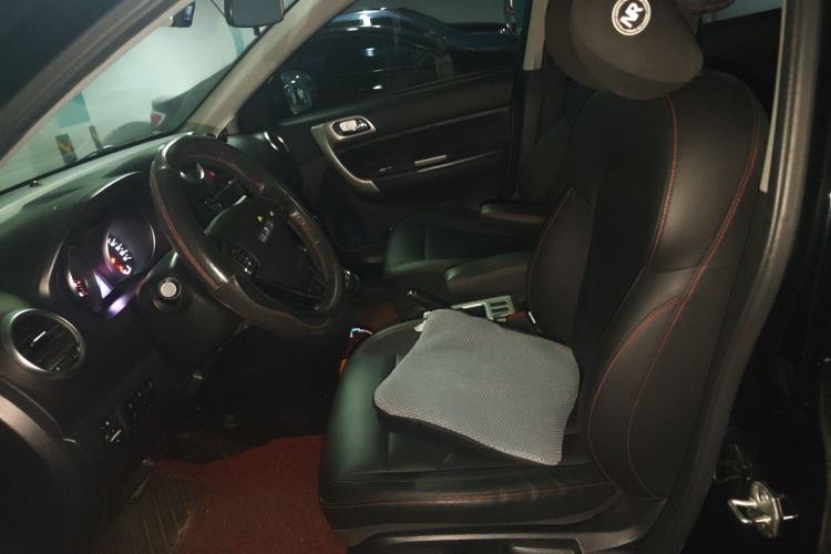 Used Haval H6 2016 Upgraded Model 1.5T Automatic Two-Wheel Drive Elite Version
