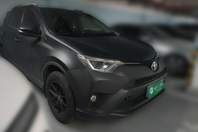 Used Toyota RAV4 2016 2.0L CVT Two-Wheel Drive Fashion Edition China V Standard
