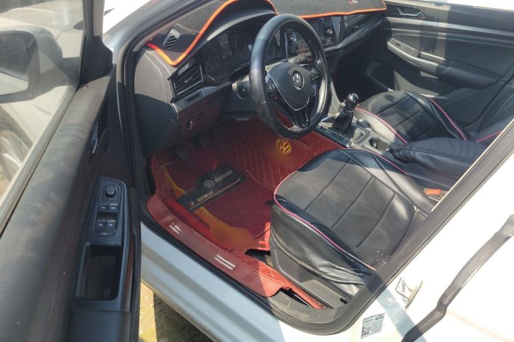 Used Volkswagen Bora 2019 1.5L Manual Comfort Version
