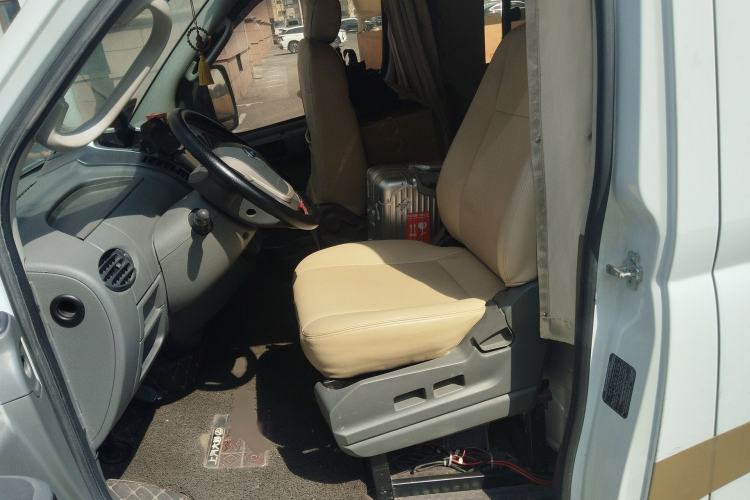 Used SAIC MAXUS Xintu V80 