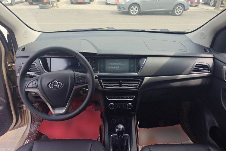 Used CHANGAN KAICHENG Oushang A600 2016 1.5L Manual Luxury 7-Seater Center Console