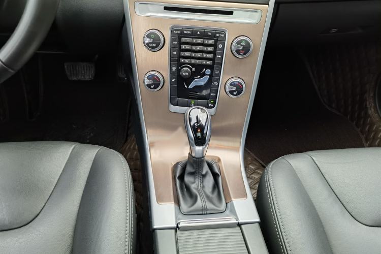 Used Volvo XC60 2017 T5 Smart Upgrade Edition