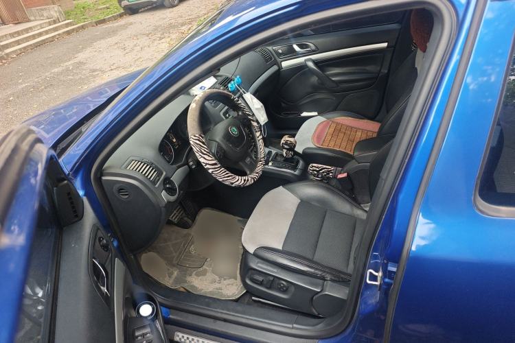 Used Skoda Octavia 2010 2.0 TSI RS Left Front Seat