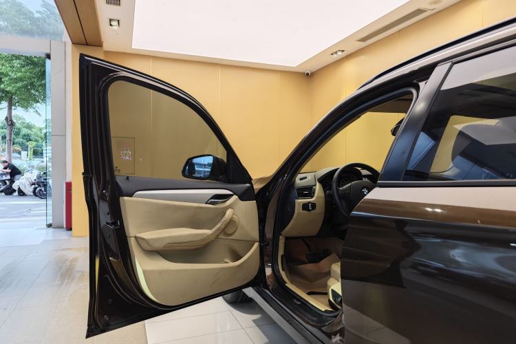 Used BMW X1 2013 sDrive18i Leading Model