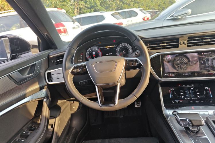 Used Audi A6L 2021 55 TFSI quattro Flagship Dynamic Model Steering Wheel