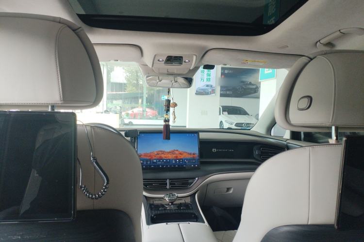 Used Denza D9 2022 DM-i 970 Four-Wheel Drive Flagship Model