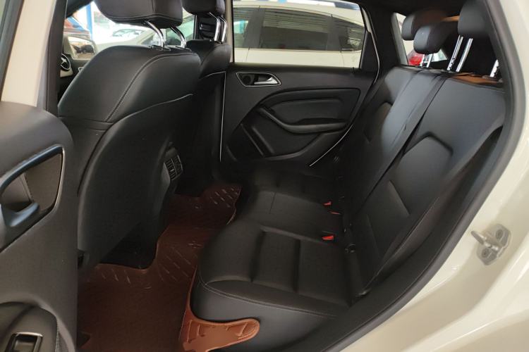 Used Mercedes-Benz B-Class 2015 B 200 Fashion Model
