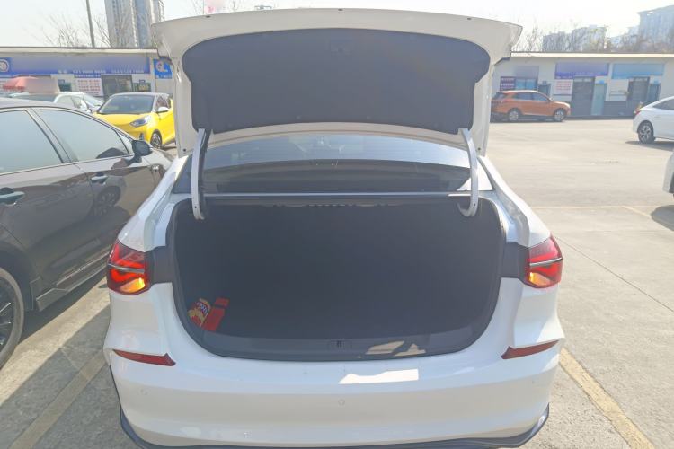 Used Chevrolet Monza 2019 RS 330T Automatic Comfort Edition China VI Standard
