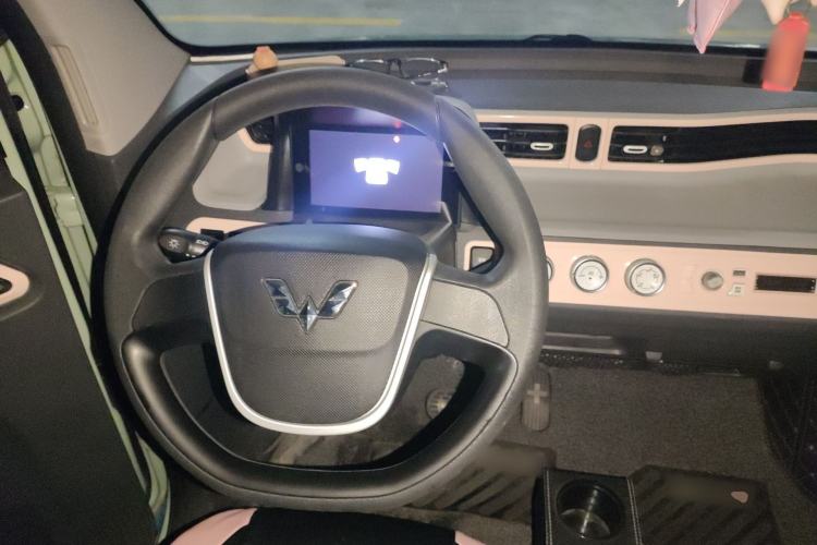 Used Wuling Hongguang MINIEV 2021 Macaron Premium Model – Lithium-NMC Steering Wheel