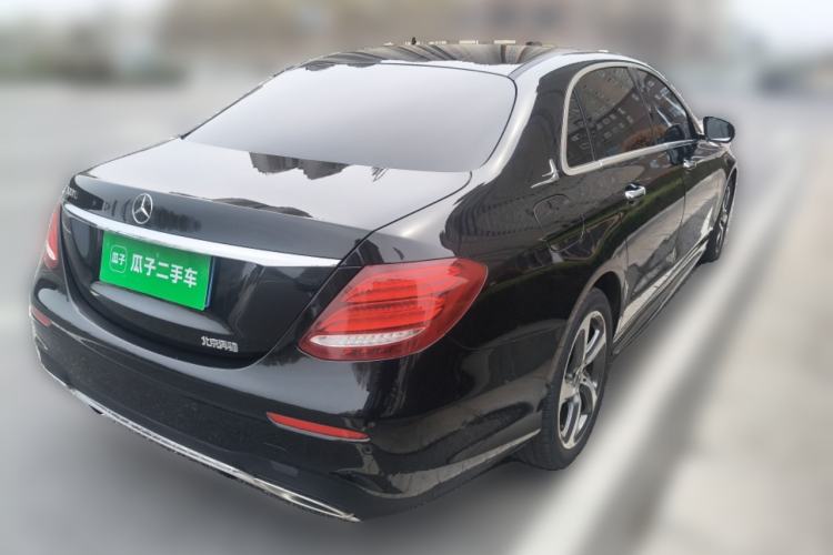 Used Mercedes-Benz E-Class 2017 E 300 L Sporty and Stylish Model