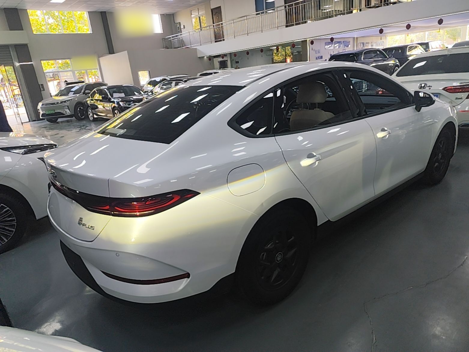 BYD Qin PLUS 2025 DM-i Smart Drive 55KM Leading Model — снимка 6