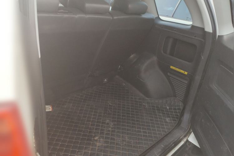 Used Chery Tiggo 3 2016 1.6L Manual ZhiShang Edition Trunk