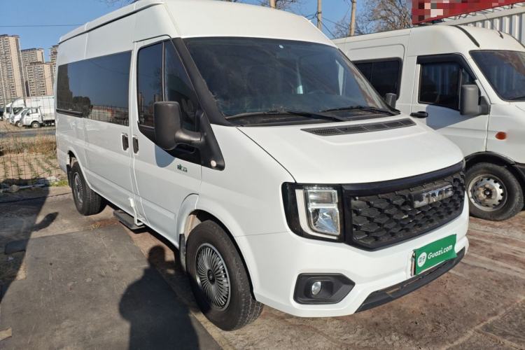 Used JMC Fushun 2023 2.0T Automatic Mid-Range Mid-Roof Commercial Multi-Purpose 7-Seater Passenger Vehicle Front Right 45 Deg