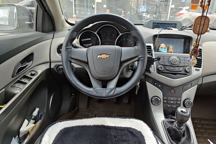 Used Chevrolet Cruze 2013 1.6L SE MT Steering Wheel